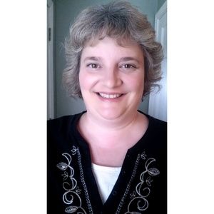 Meet your Posher, Rebecca